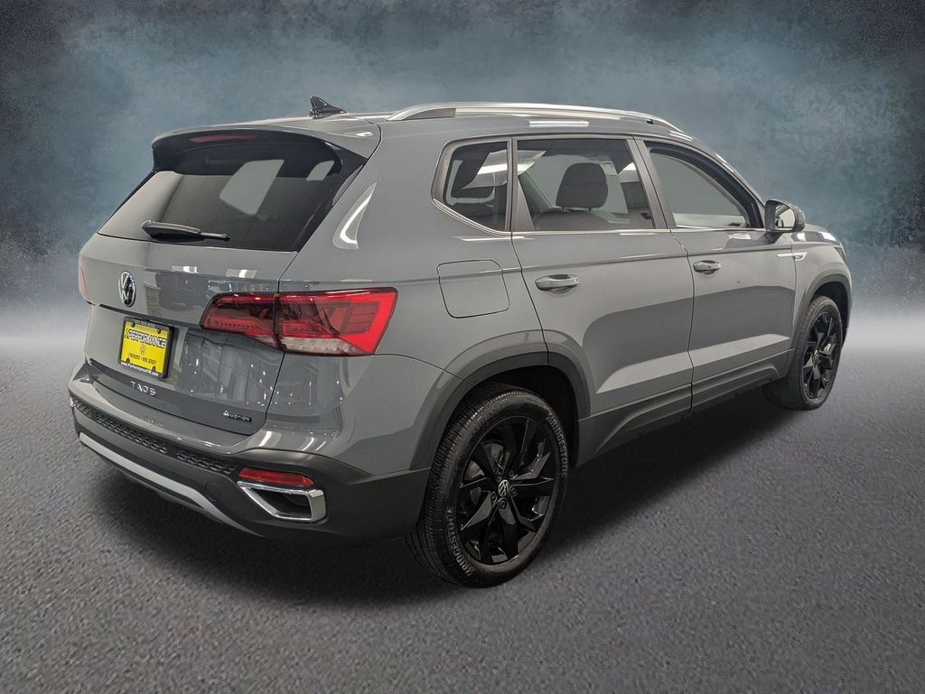 Used 2022 Volkswagen Taos 1.5T SE SUV