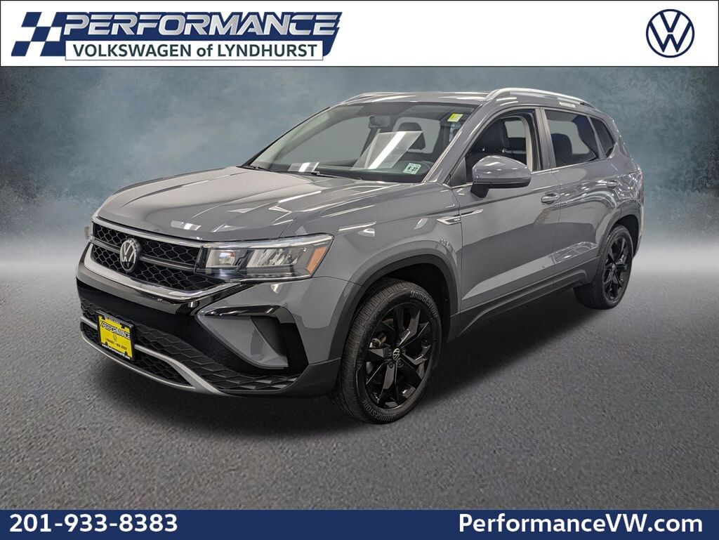 Used 2022 Volkswagen Taos 1.5T SE SUV
