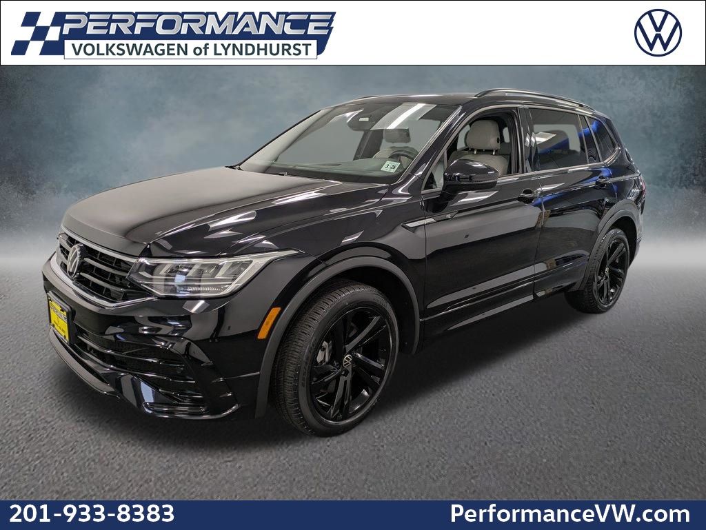 2023 Volkswagen Tiguan SE R-LINE BLACK