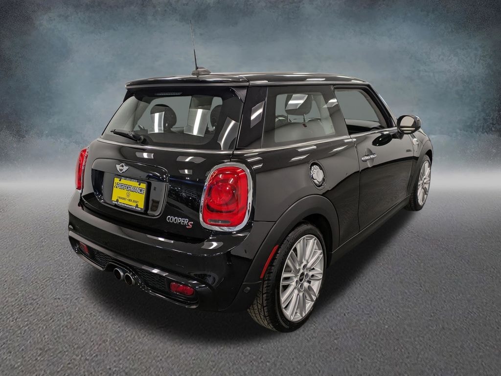 Used 2018 MINI Cooper S Base Hatchback