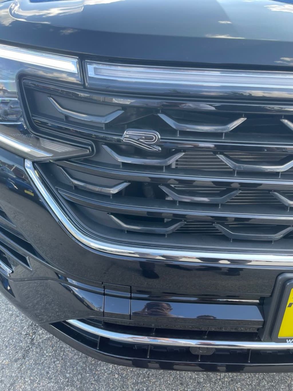 New 2026 Volkswagen Atlas SEL Premium R-Line SUV