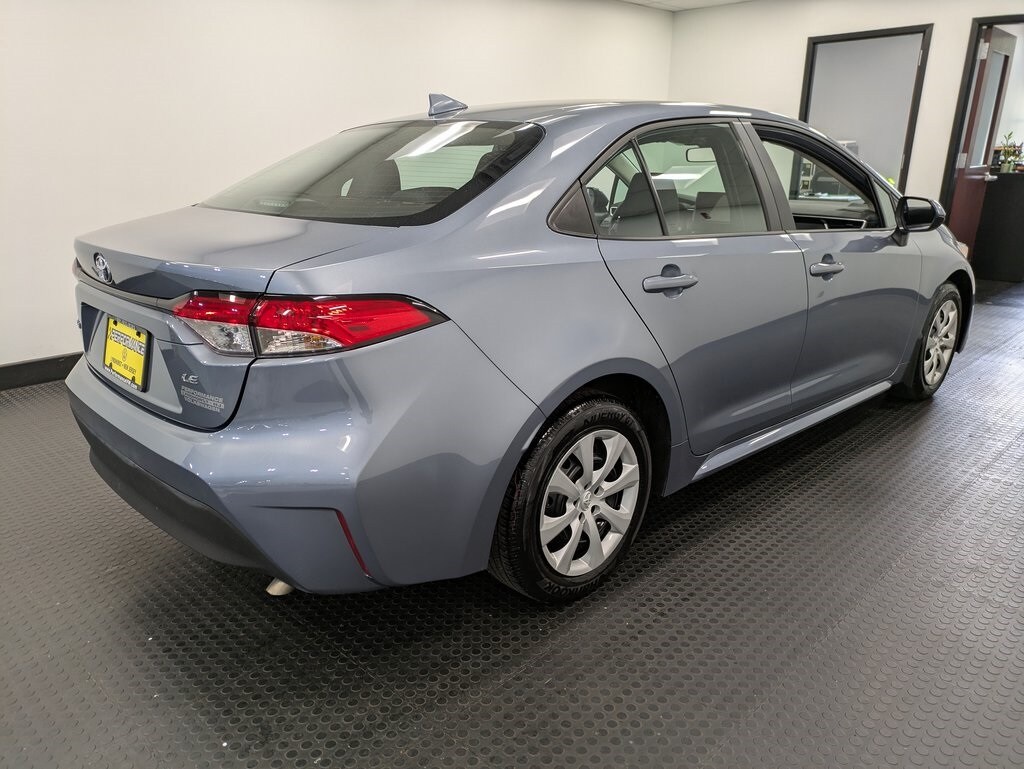 2024 Toyota Corolla LE photo 4