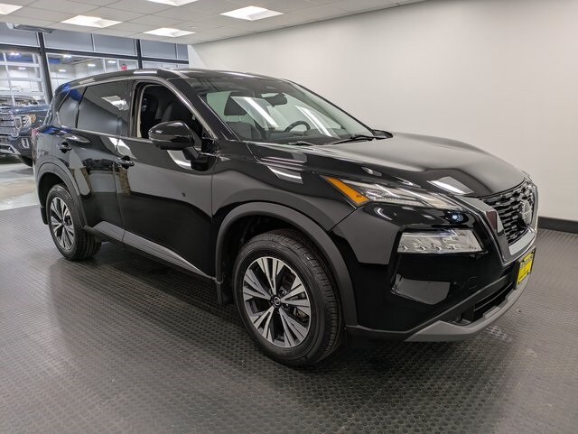 2021 Nissan Rogue SV photo 2