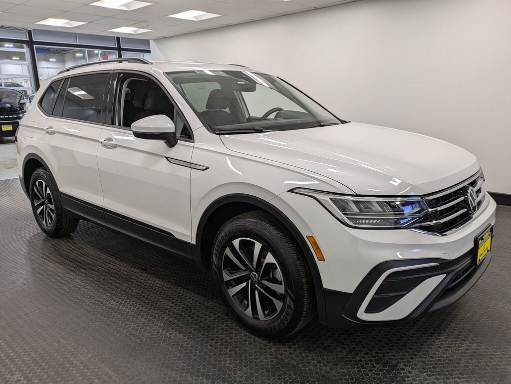 2024 Volkswagen Tiguan S photo 3