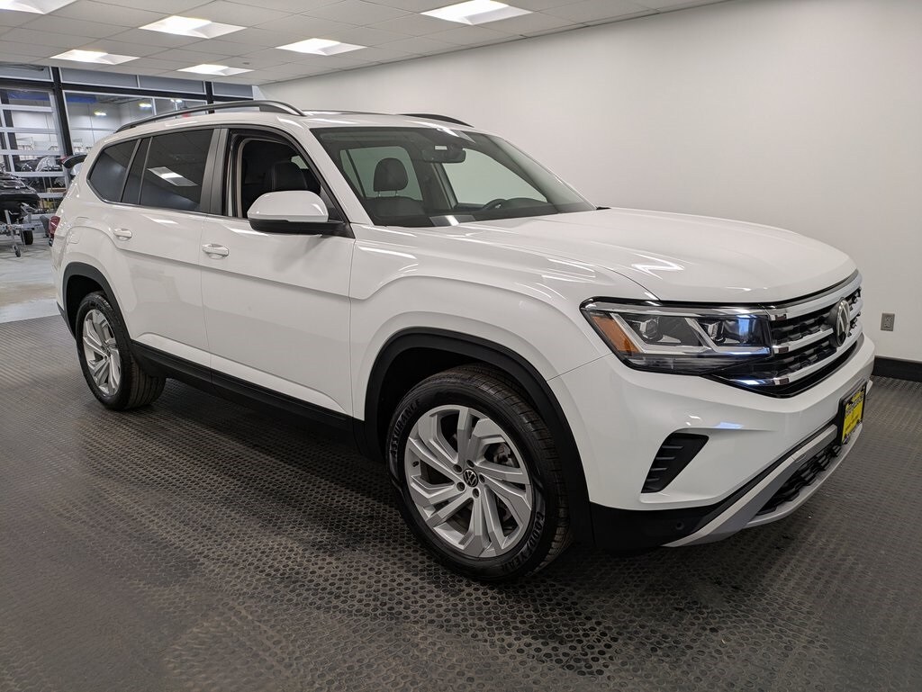 2022 Volkswagen Atlas SE Technology photo 3