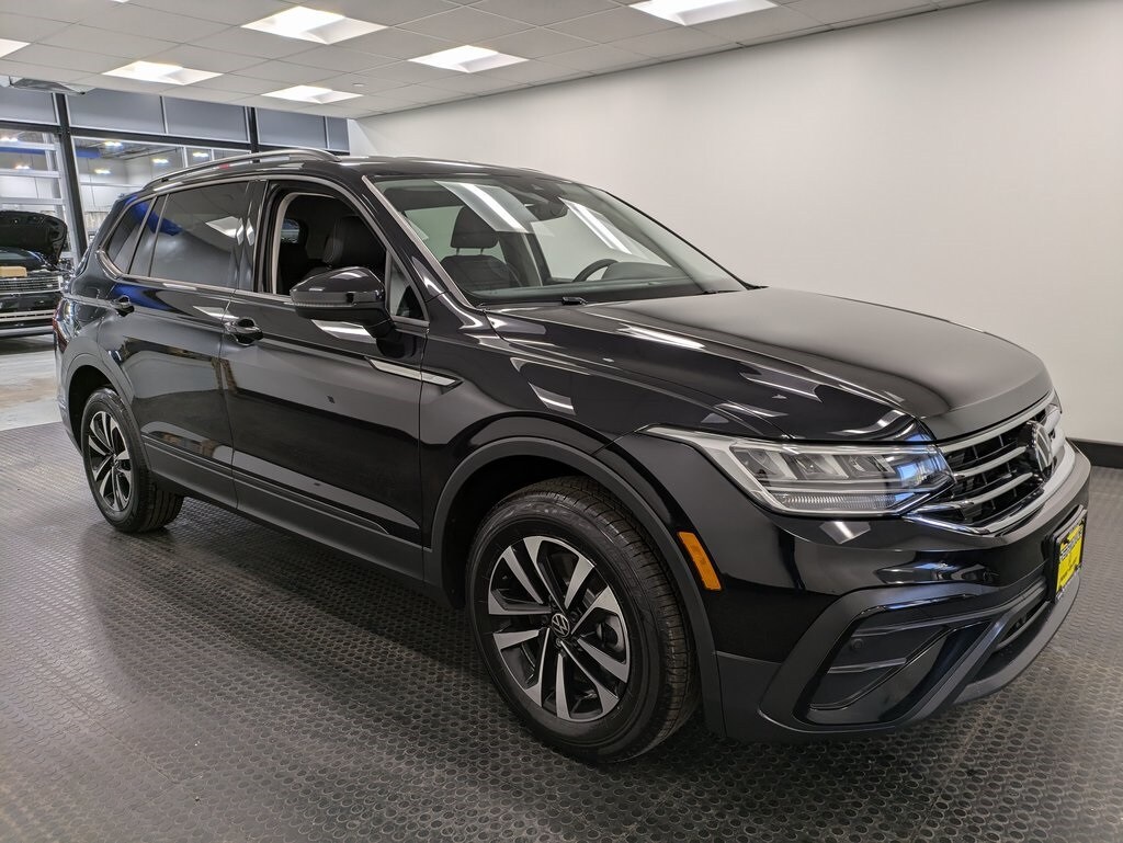 2024 Volkswagen Tiguan S photo 3