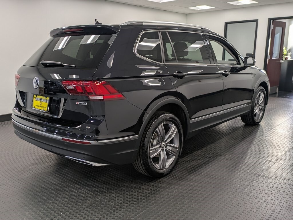 2021 Volkswagen Tiguan SEL photo 2