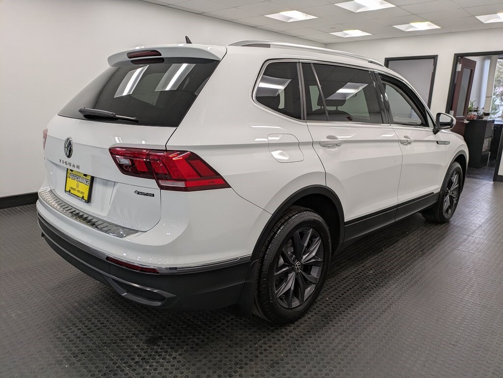 2022 Volkswagen Tiguan SE photo 4