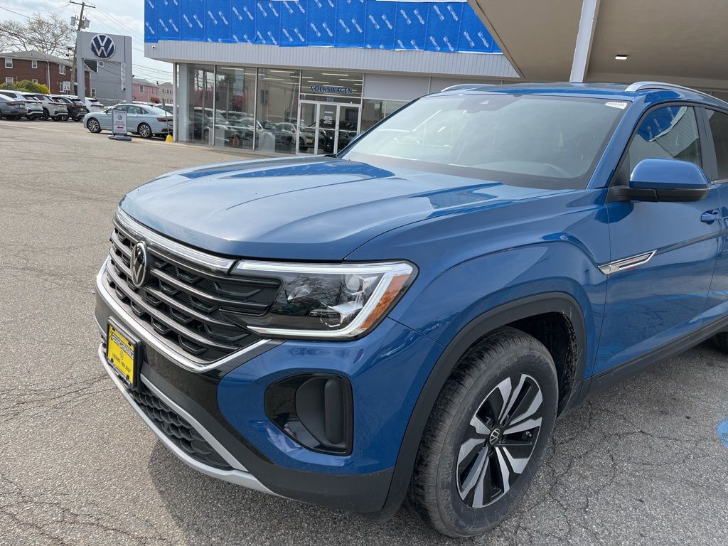 2025 Volkswagen Atlas Cross Sport SE - Photo 16
