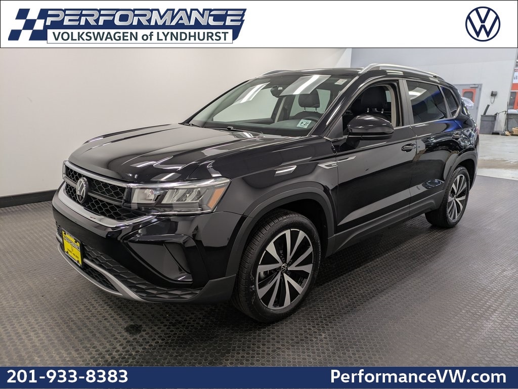 Used 2022 Volkswagen Taos 1.5T SE SUV