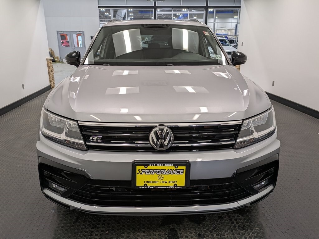2021 Volkswagen Tiguan SE R-Line Black photo 2