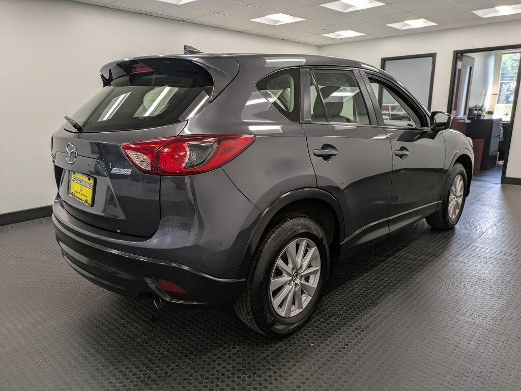 2016 Mazda CX-5 Sport photo 3