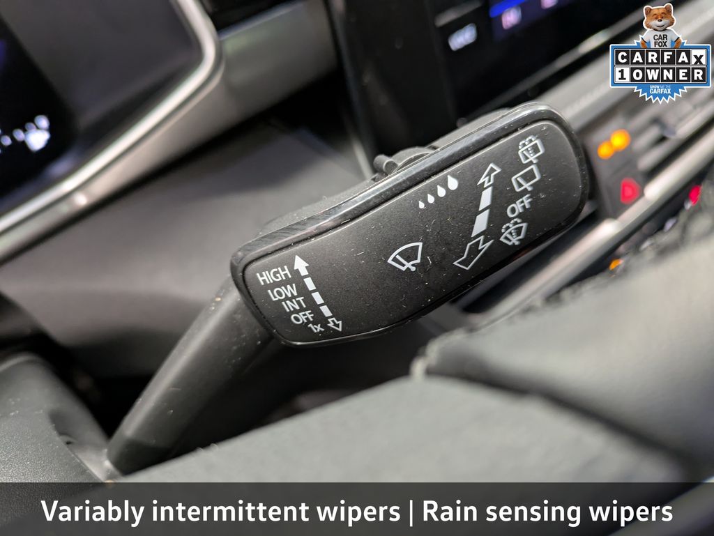 2025 Volkswagen Taos SE Black - Photo 23