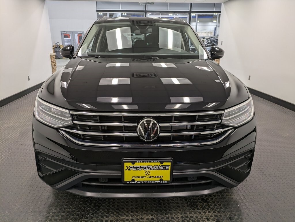 2024 Volkswagen Tiguan S photo 2