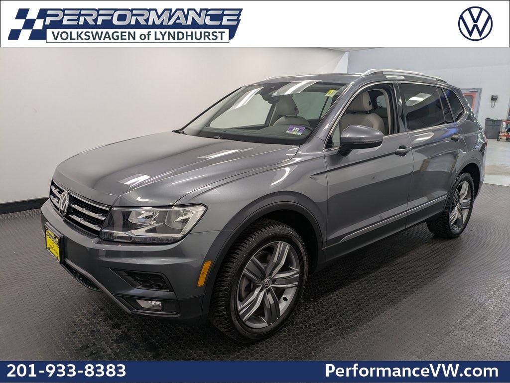 2020 Volkswagen Tiguan SEL's photo