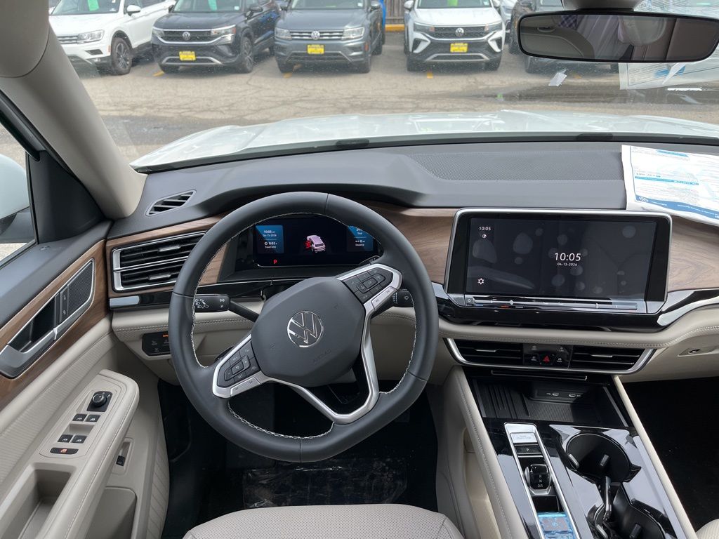 2025 Volkswagen Atlas SE w/Tech - Photo 19