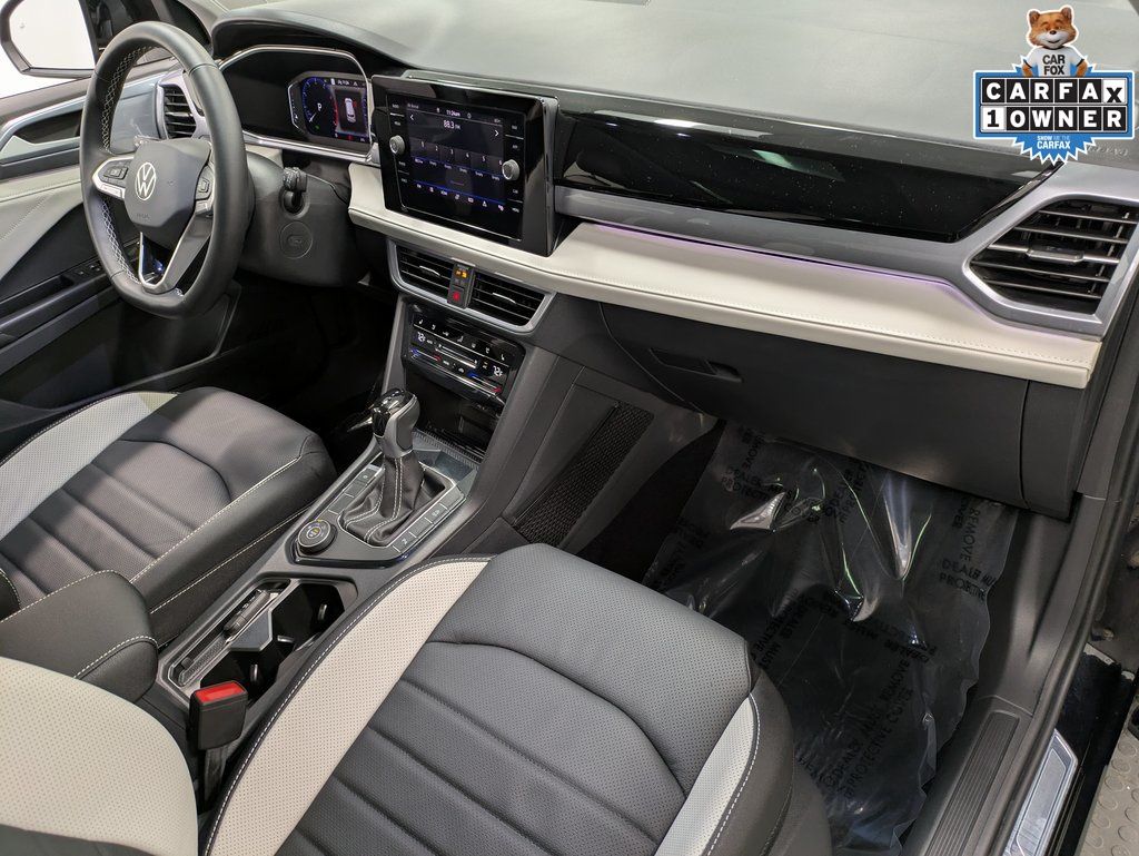 2025 Volkswagen Taos SEL - Photo 31
