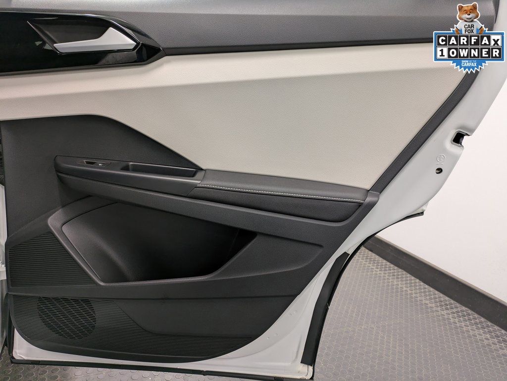 2025 Volkswagen Taos S - Photo 30
