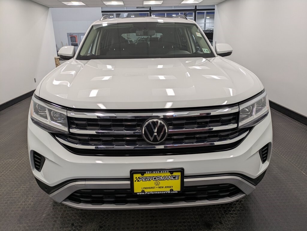 2022 Volkswagen Atlas SE Technology photo 2