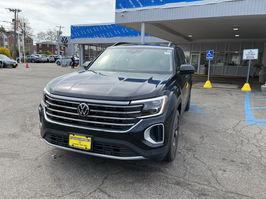2025 Volkswagen Atlas SE w/Tech - Photo 24