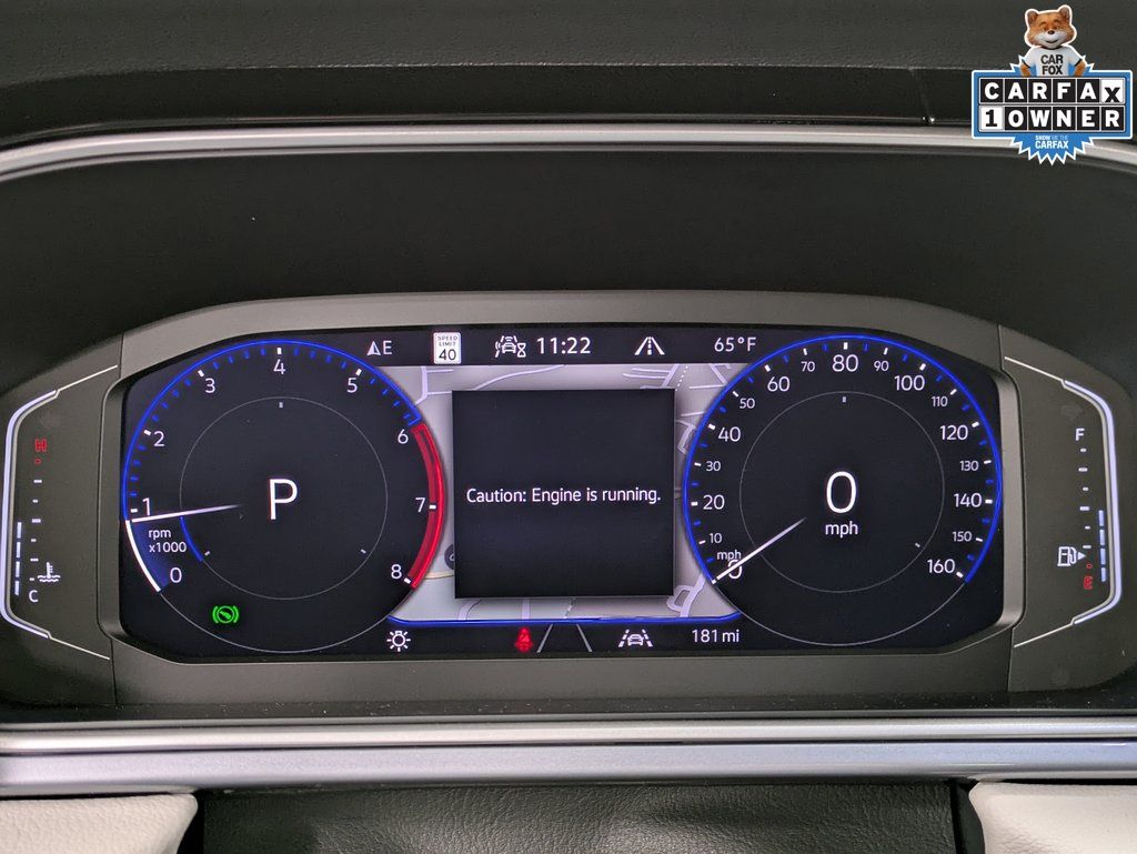 2025 Volkswagen Taos SEL - Photo 17