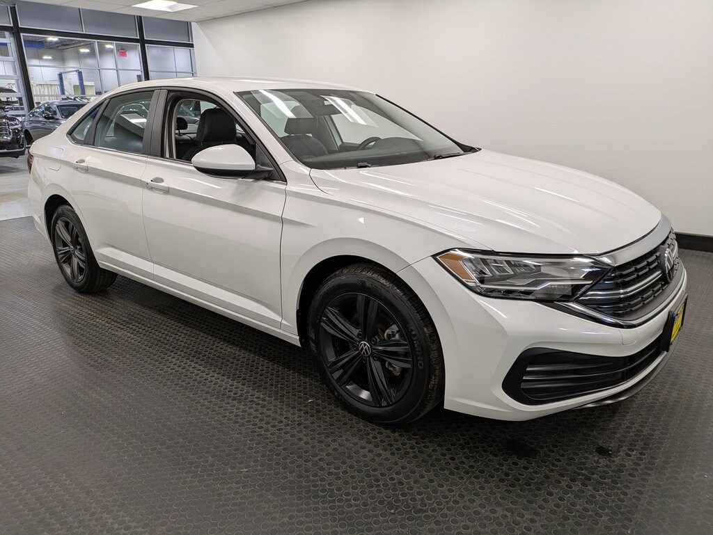 2024 Volkswagen Jetta 1.5T SE photo 3