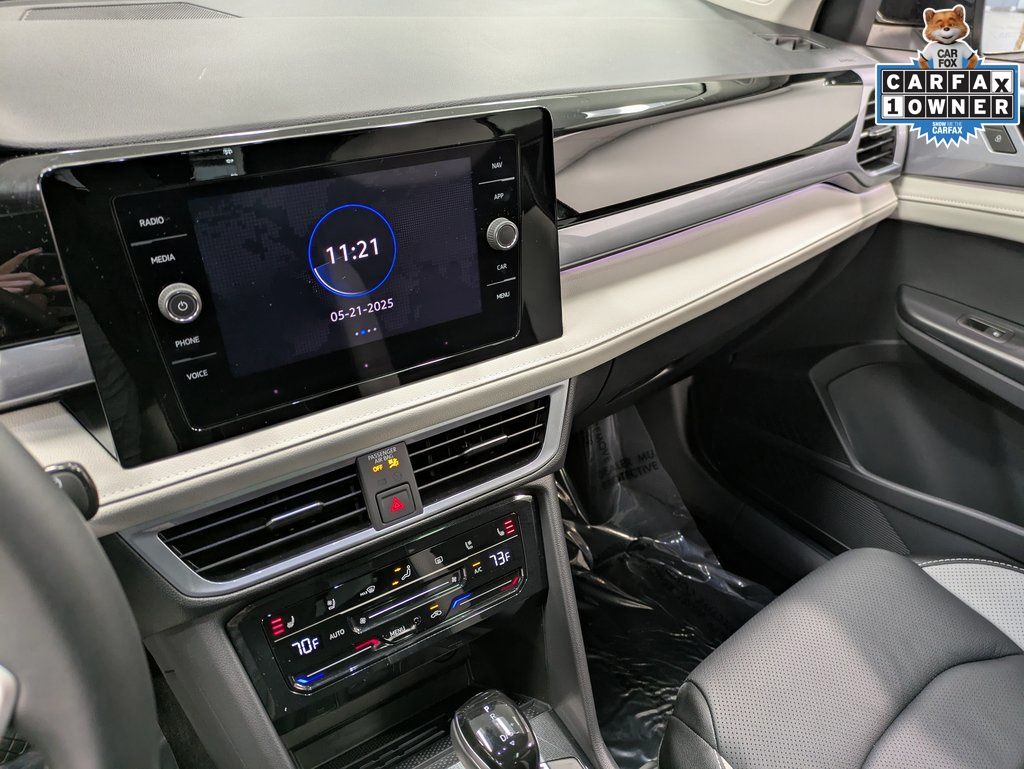 2025 Volkswagen Taos SEL - Photo 13