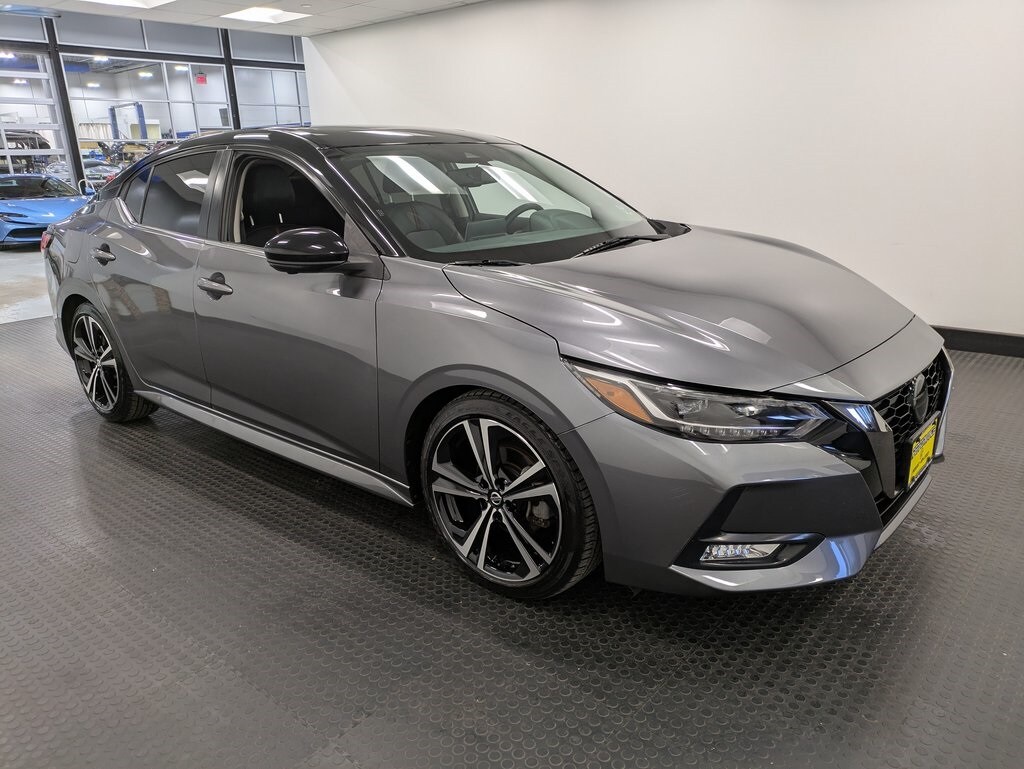 2021 Nissan Sentra SR Premium photo 3