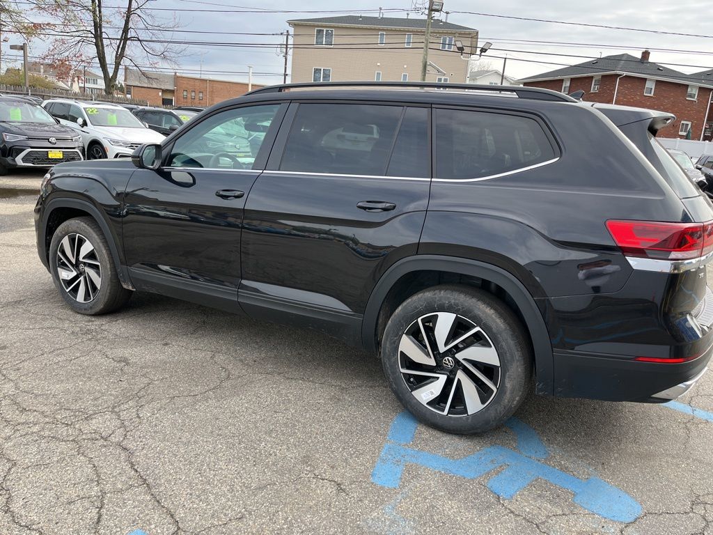 2025 Volkswagen Atlas SE w/Tech - Photo 23