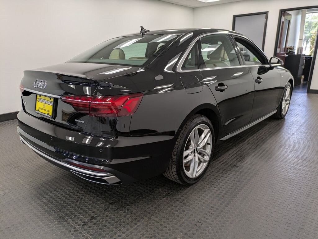 2020 Audi A4 45 Premium Plus photo 3