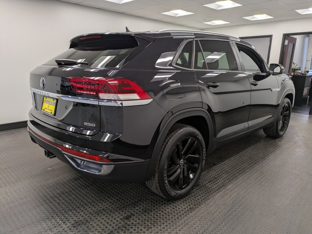 2022 Volkswagen Atlas Cross Sport V6 SE Technology photo 4