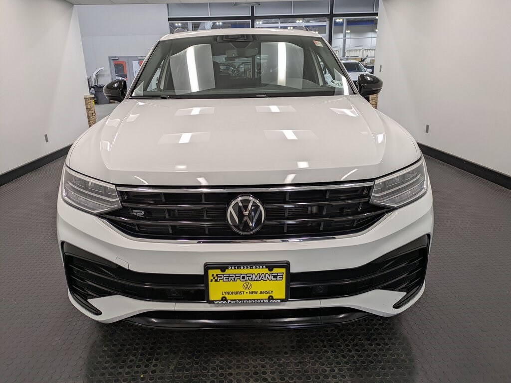 2022 Volkswagen Tiguan SE R-Line Black photo 2