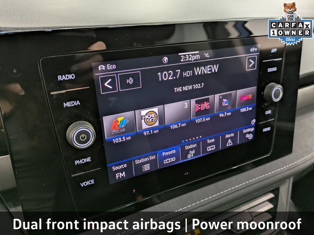2025 Volkswagen Taos SE Black - Photo 16