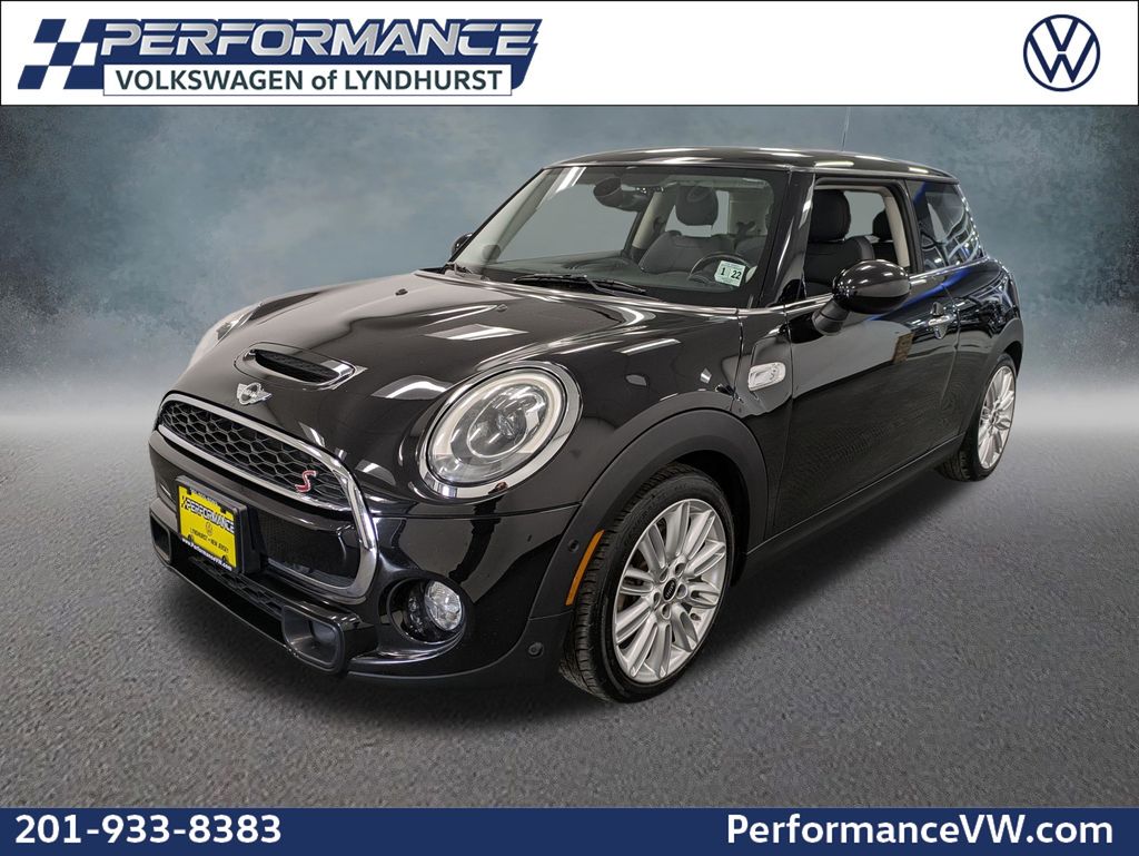 2018 MINI Cooper S's photo