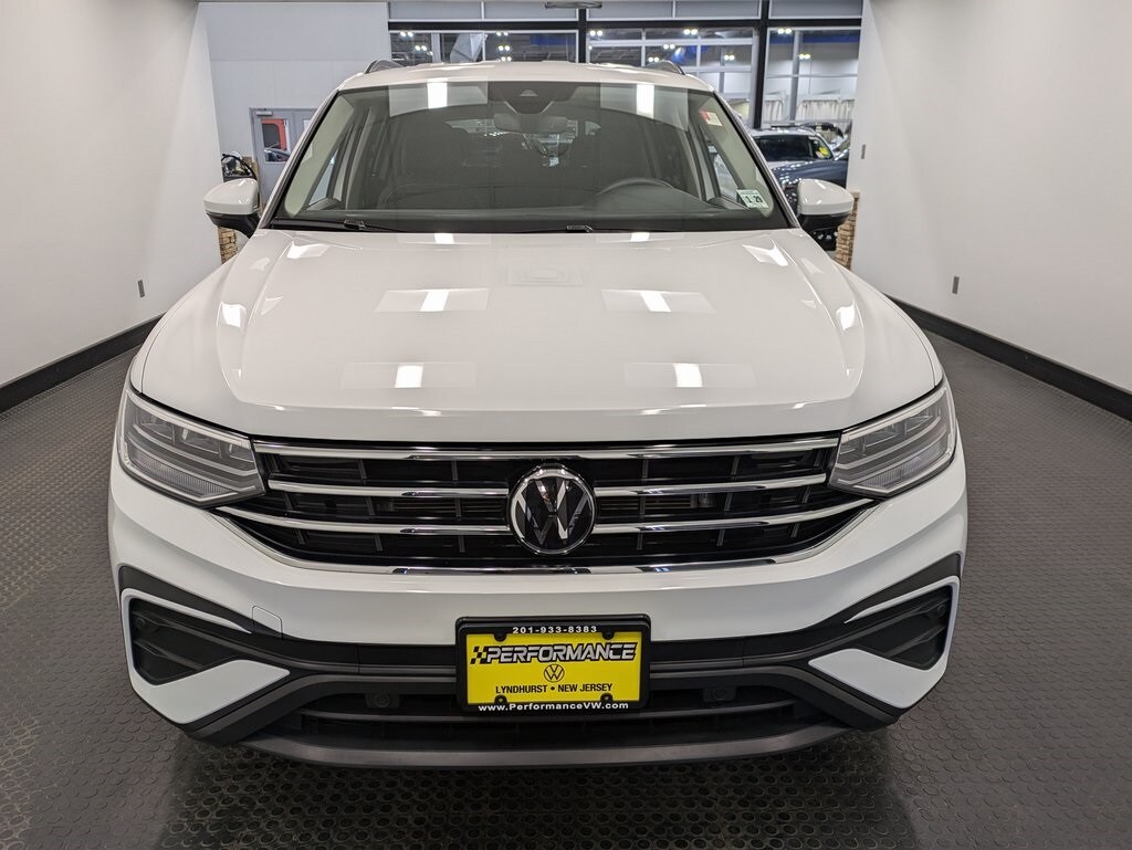 2024 Volkswagen Tiguan S photo 2