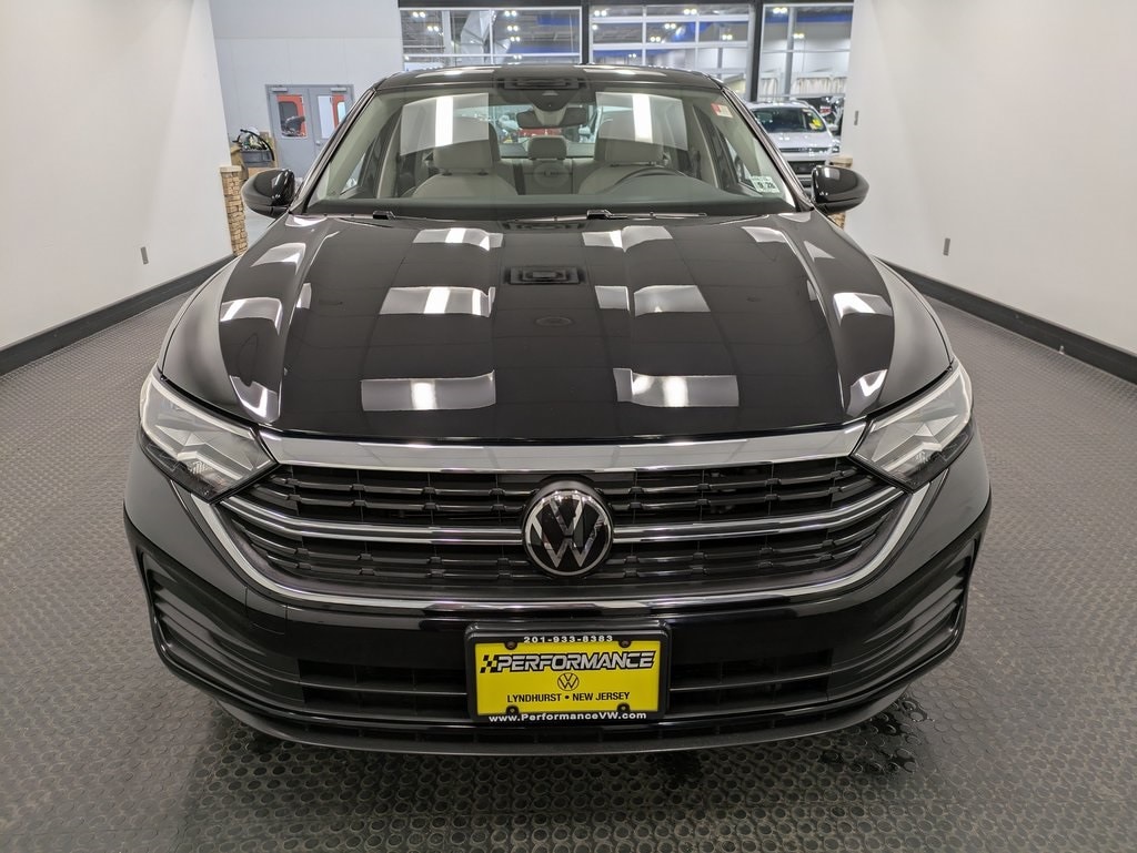 Used 2023 Volkswagen Jetta SE with VIN 3VW7M7BU6PM052541 for sale in Lyndhurst, NJ
