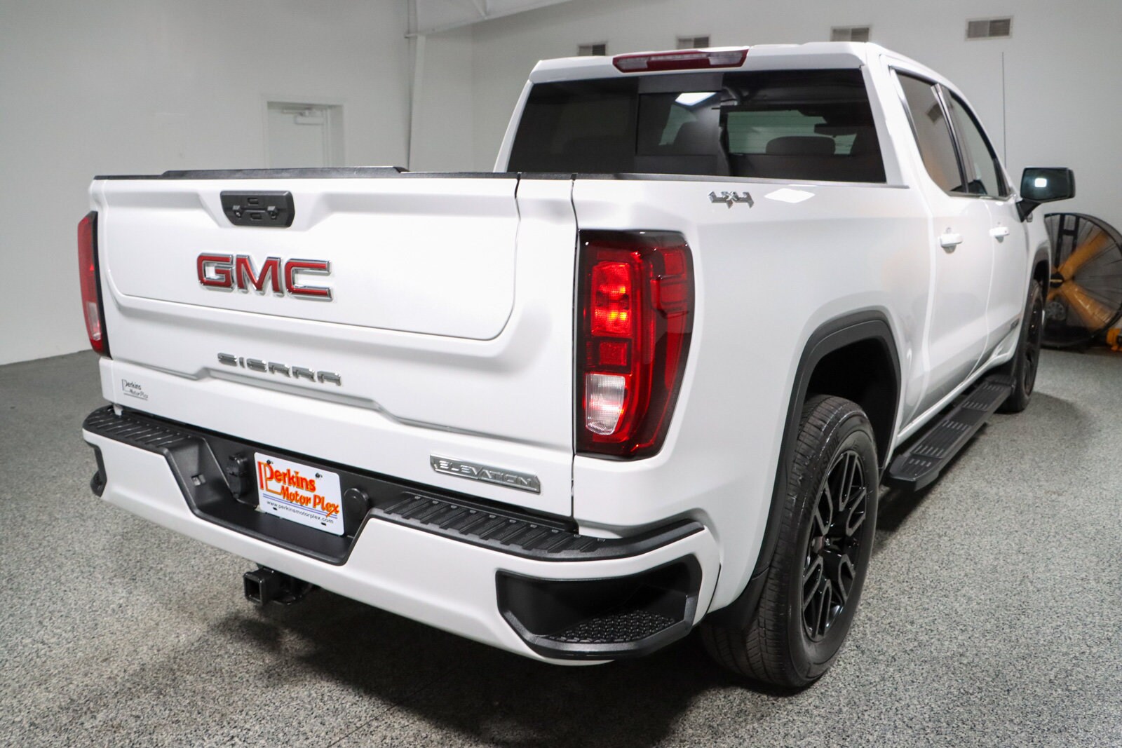 2022 GMC Sierra 1500 Elevation - Photo 7