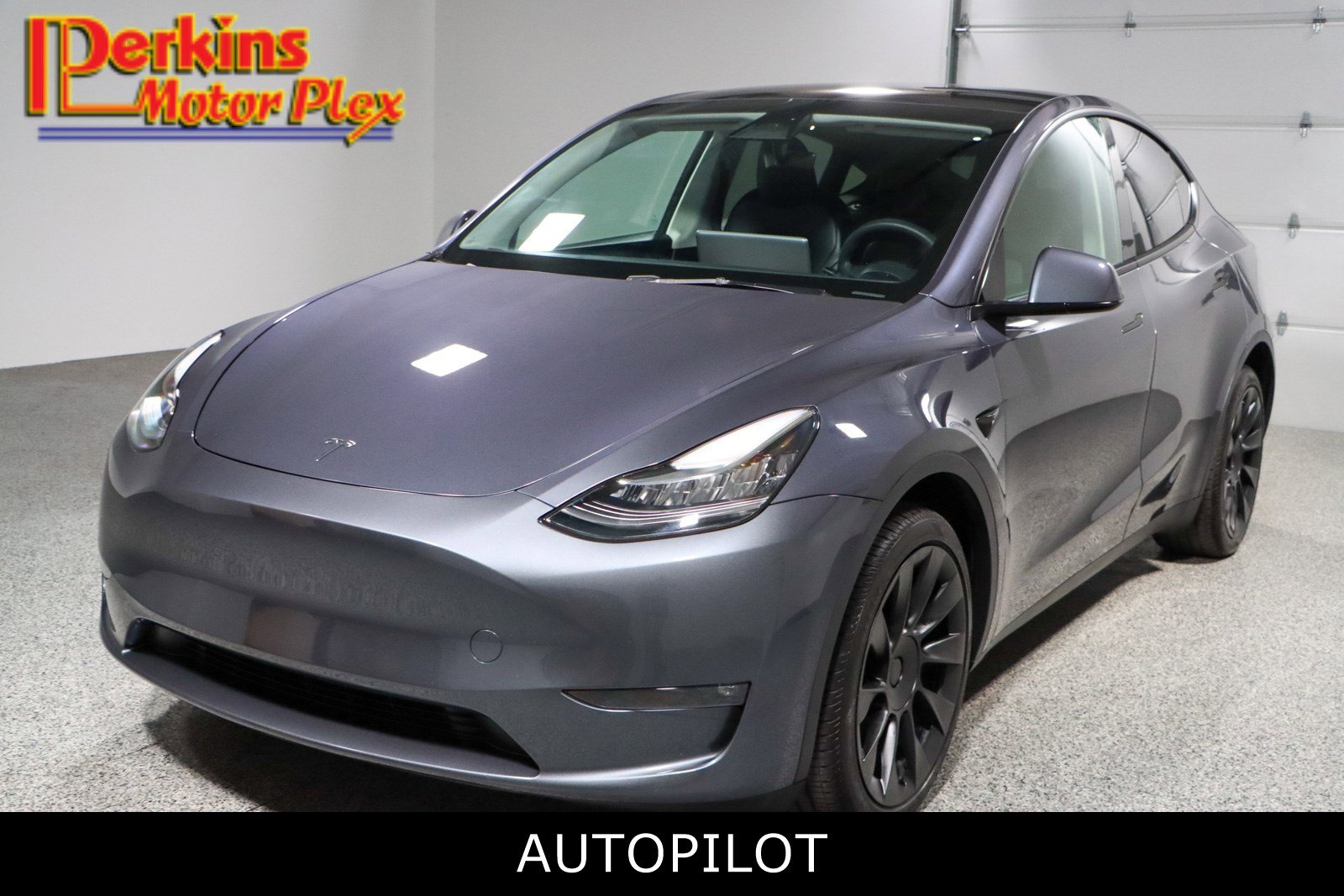 2023 Tesla Model Y Long Range's photo