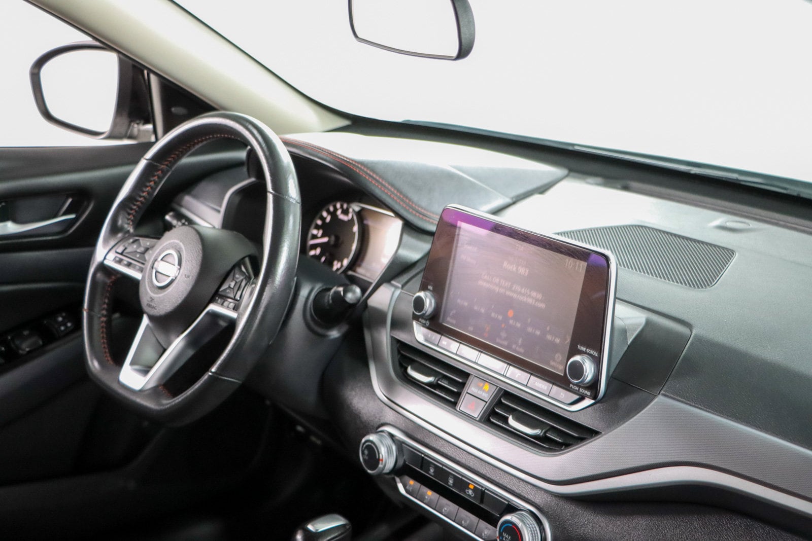 2024 Nissan Altima SR - Photo 25