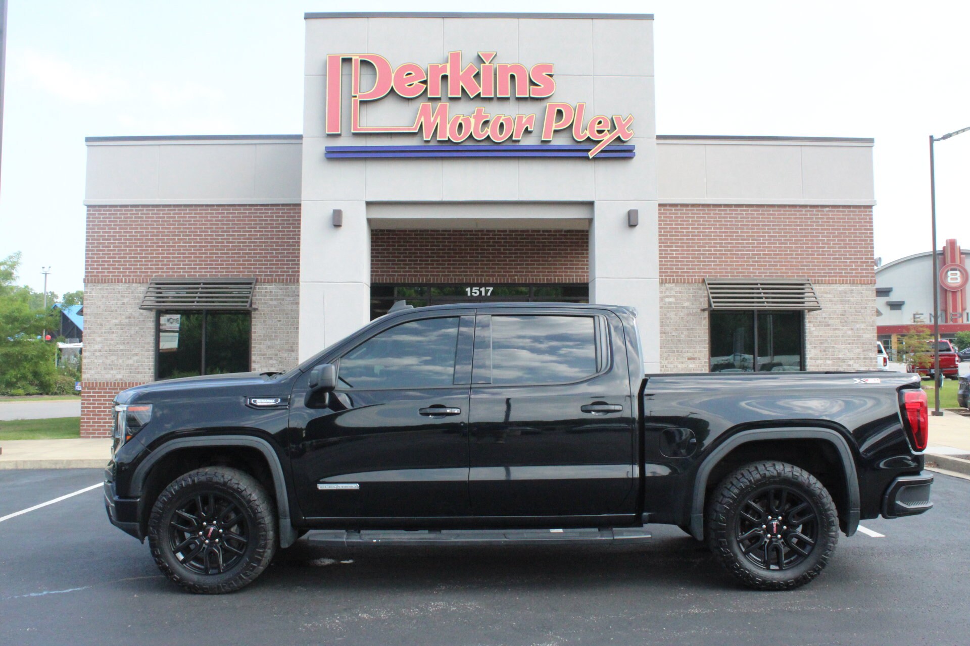 2022 GMC Sierra 1500 Elevation - Photo 11