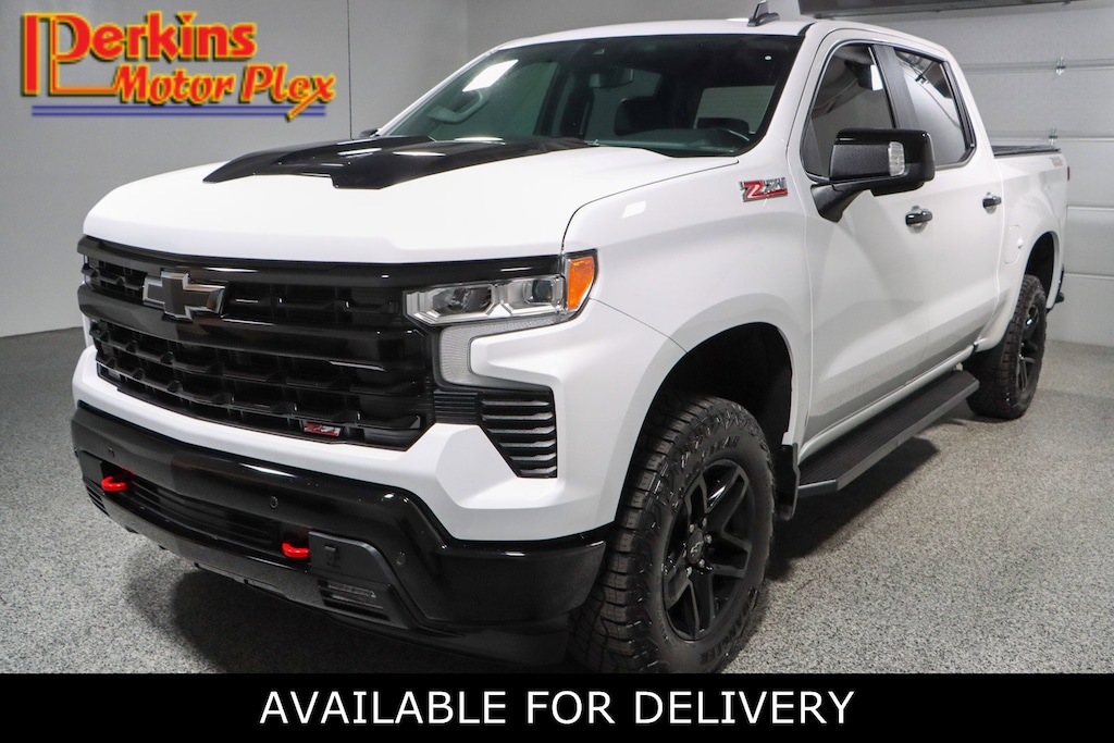 Used 2024 Chevrolet Silverado 1500 LT Trail Boss Z71 4X4 Truck Crew Cab