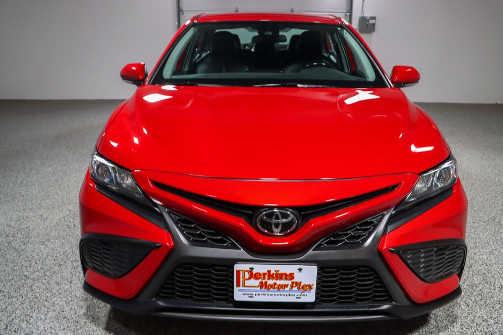 Used 2023 Toyota Camry SE Sedan
