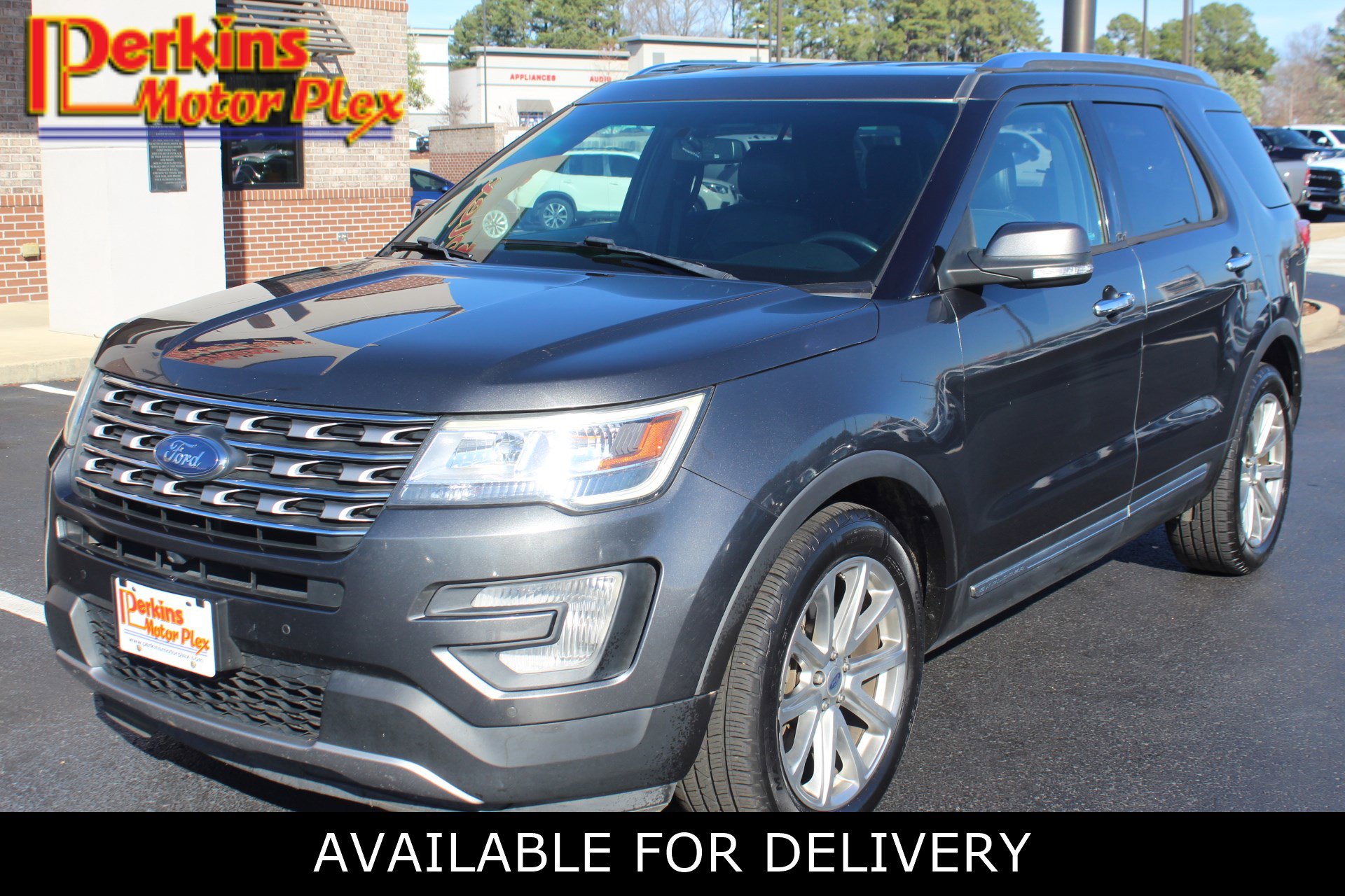 2017 Ford Explorer Limited's photo