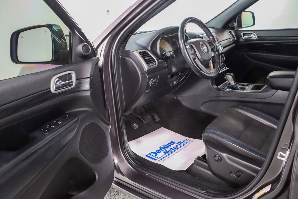 Used 2021 Jeep Grand Cherokee Laredo X SUV