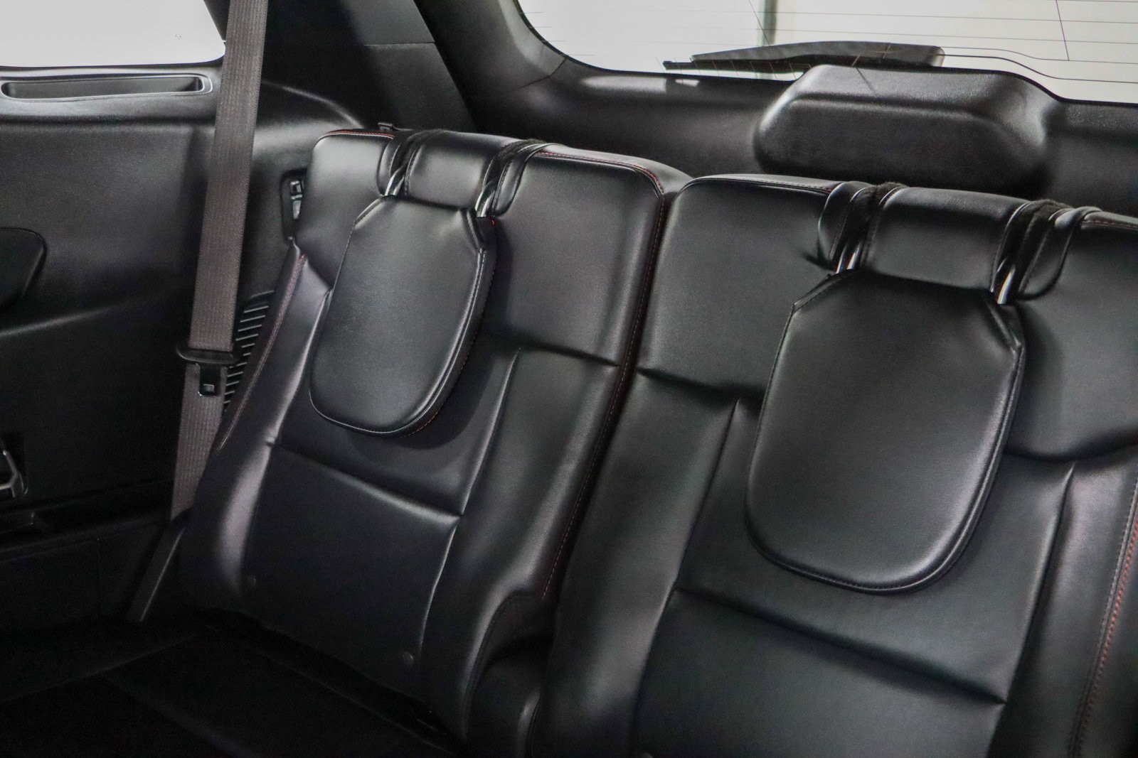 2025 Ford Explorer ST - Photo 26
