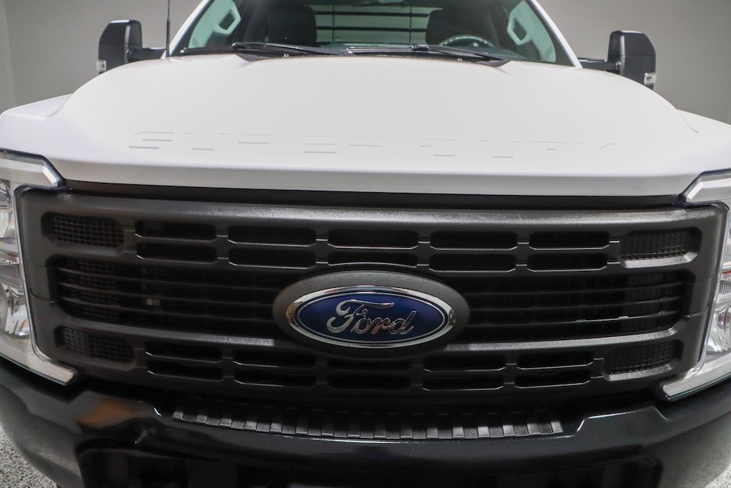 Used 2023 Ford F-550 XL 4X4 SKIRTED FLATBED