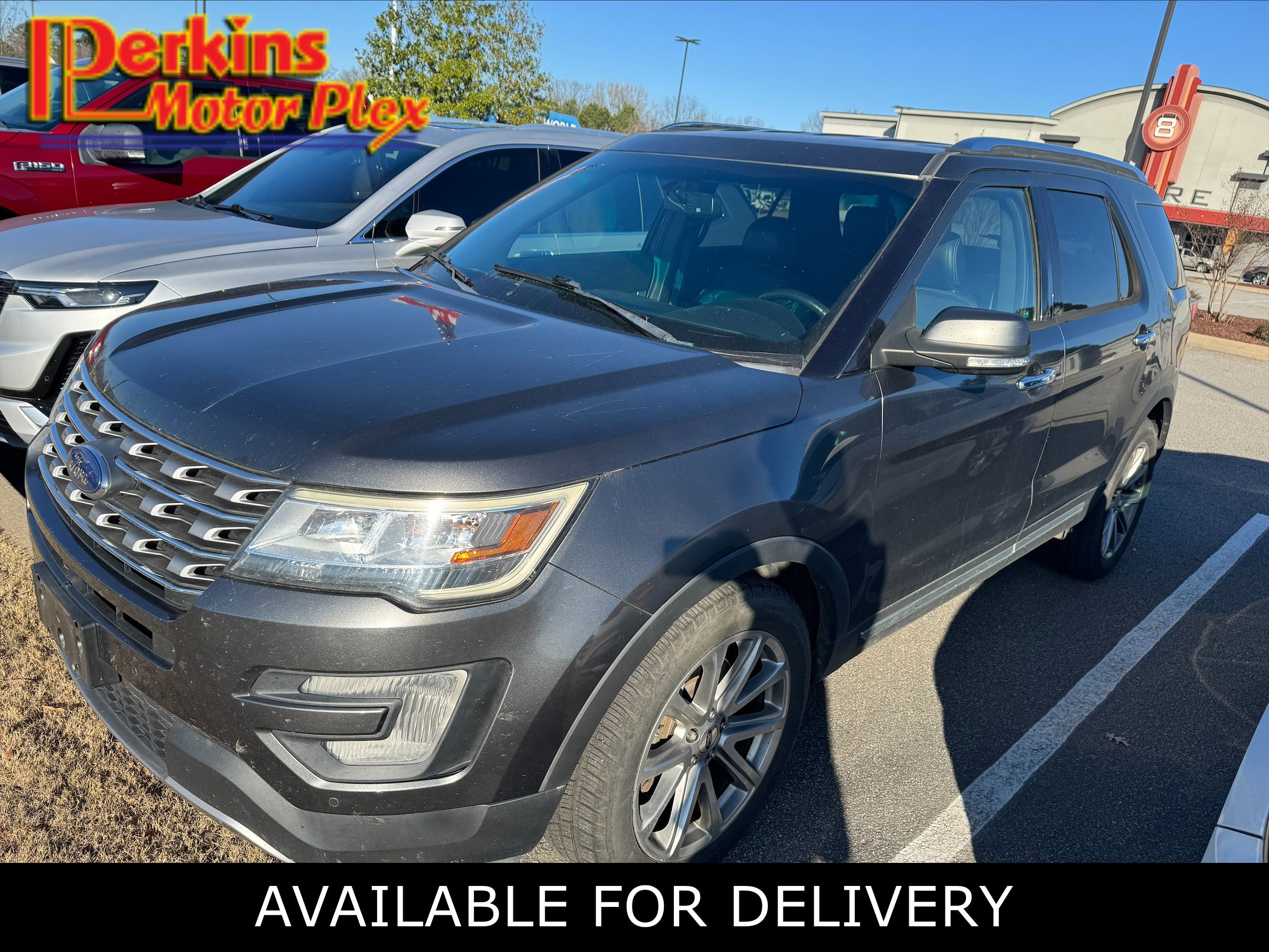 2017 Ford Explorer Limited's photo