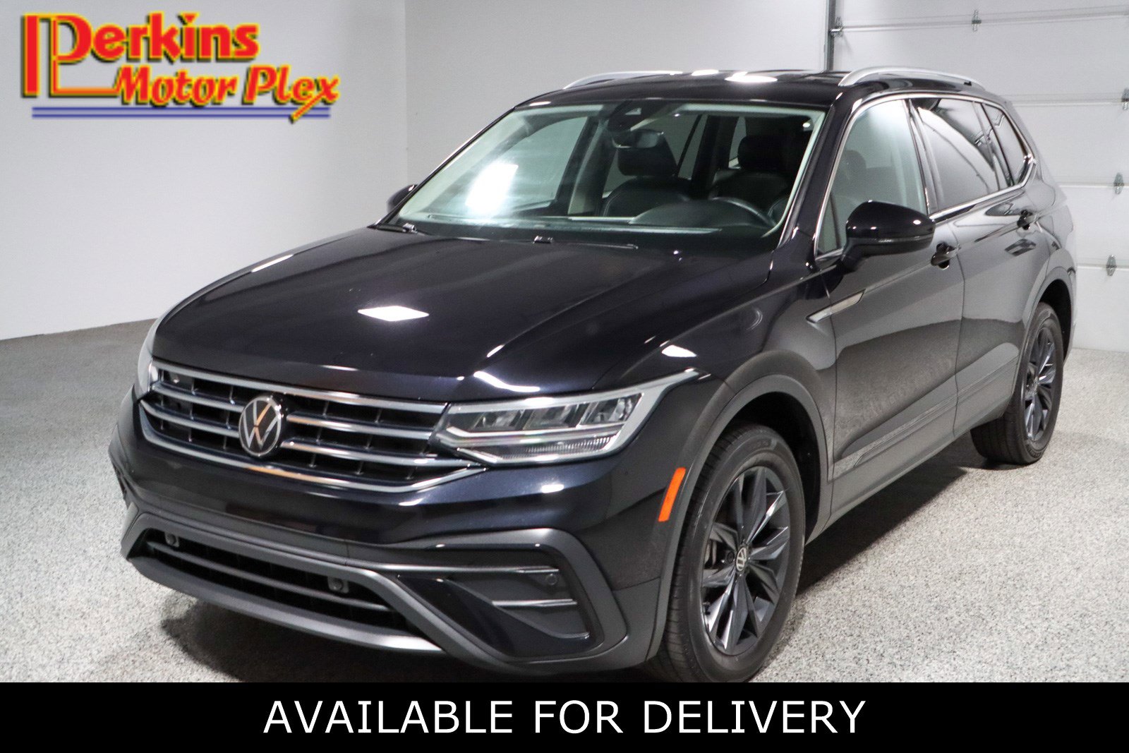 2023 Volkswagen Tiguan 2.0T SE's photo