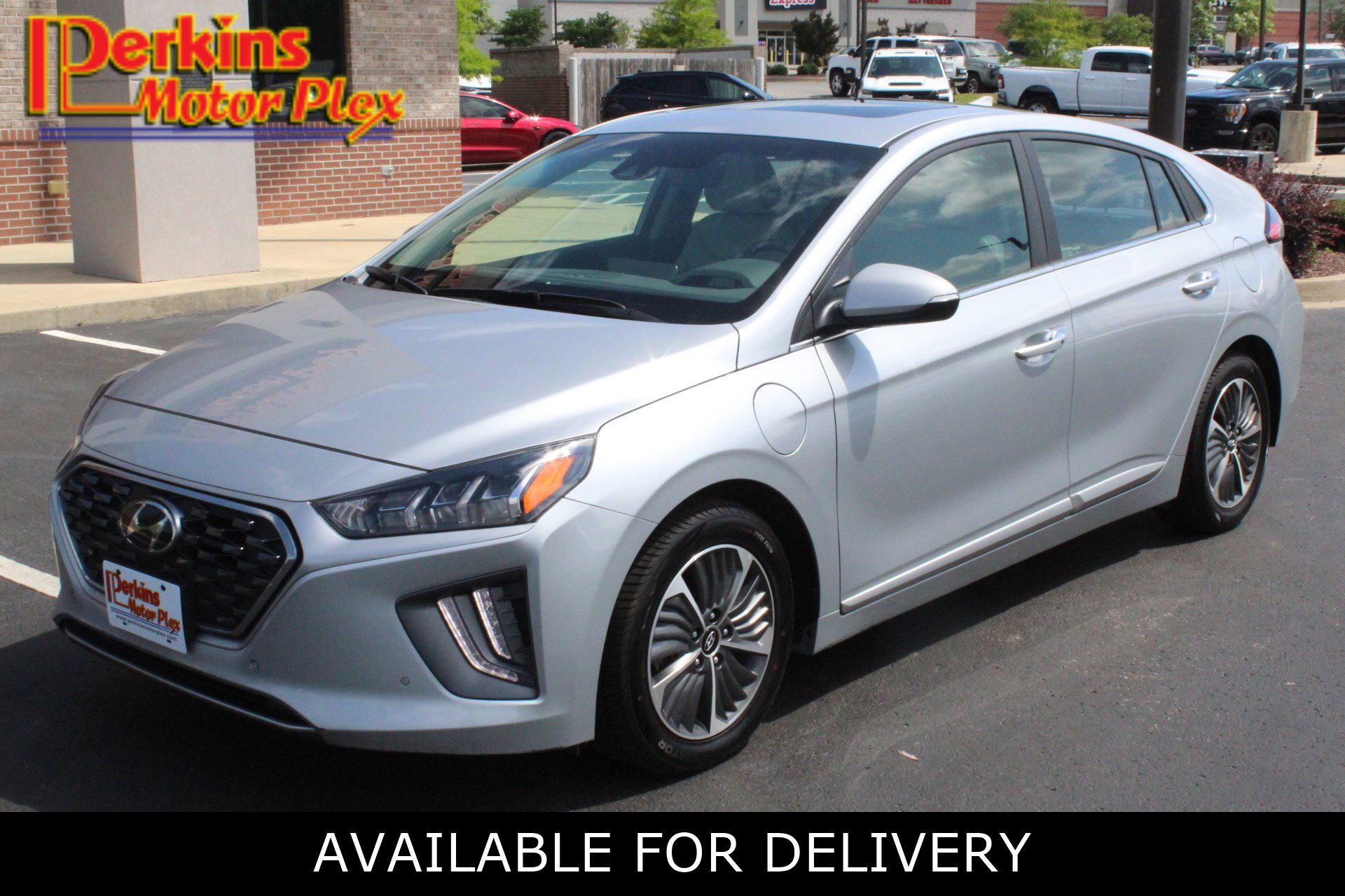2022 Hyundai Ioniq Plug-In Hybrid Limited's photo