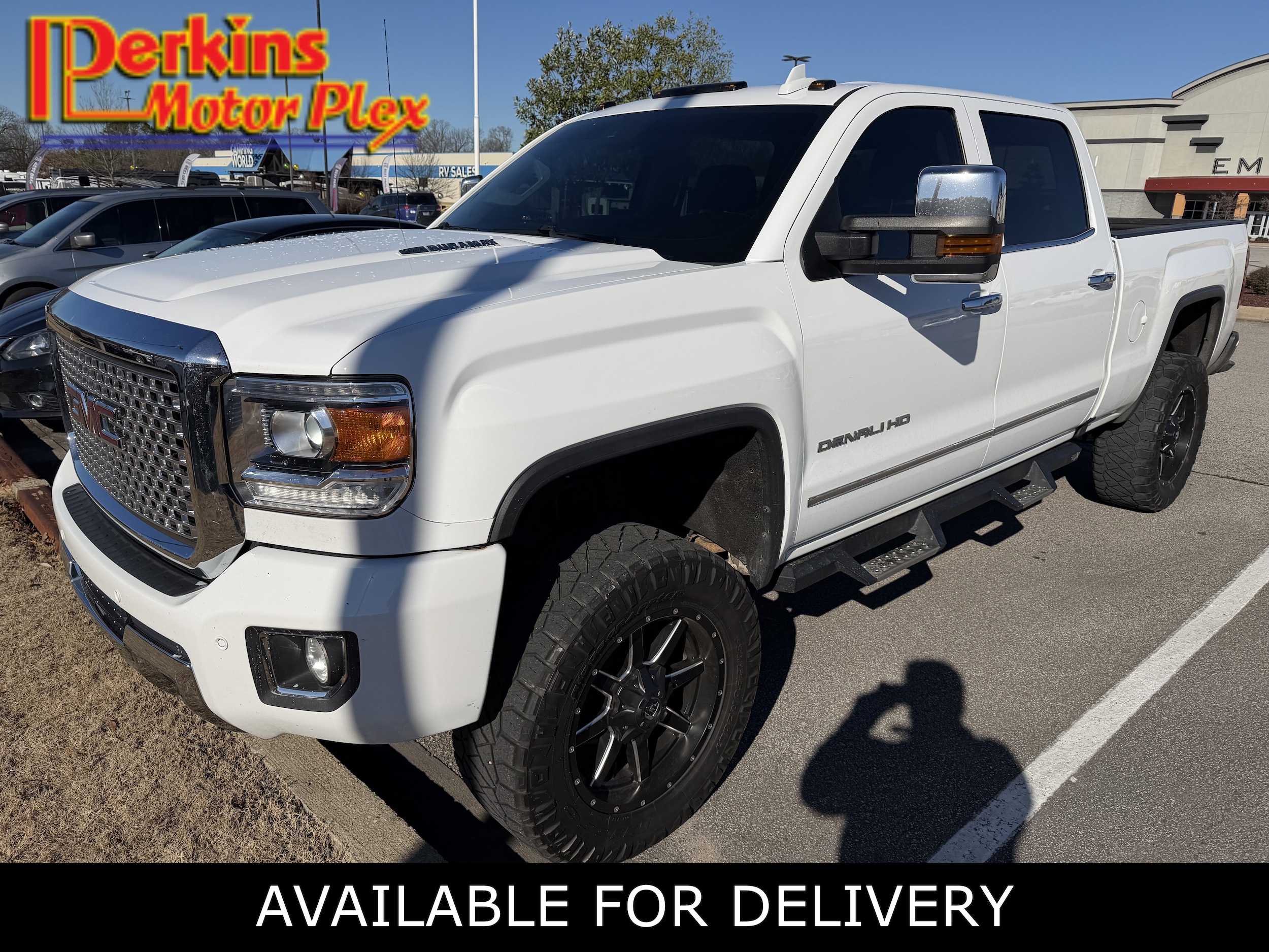 2015 GMC Sierra Denali's photo